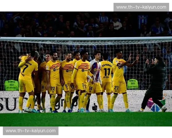 绿茵之巅的终极暴力美学：拜仁vs巴萨，那段被集锦永久封存的诸神黄昏